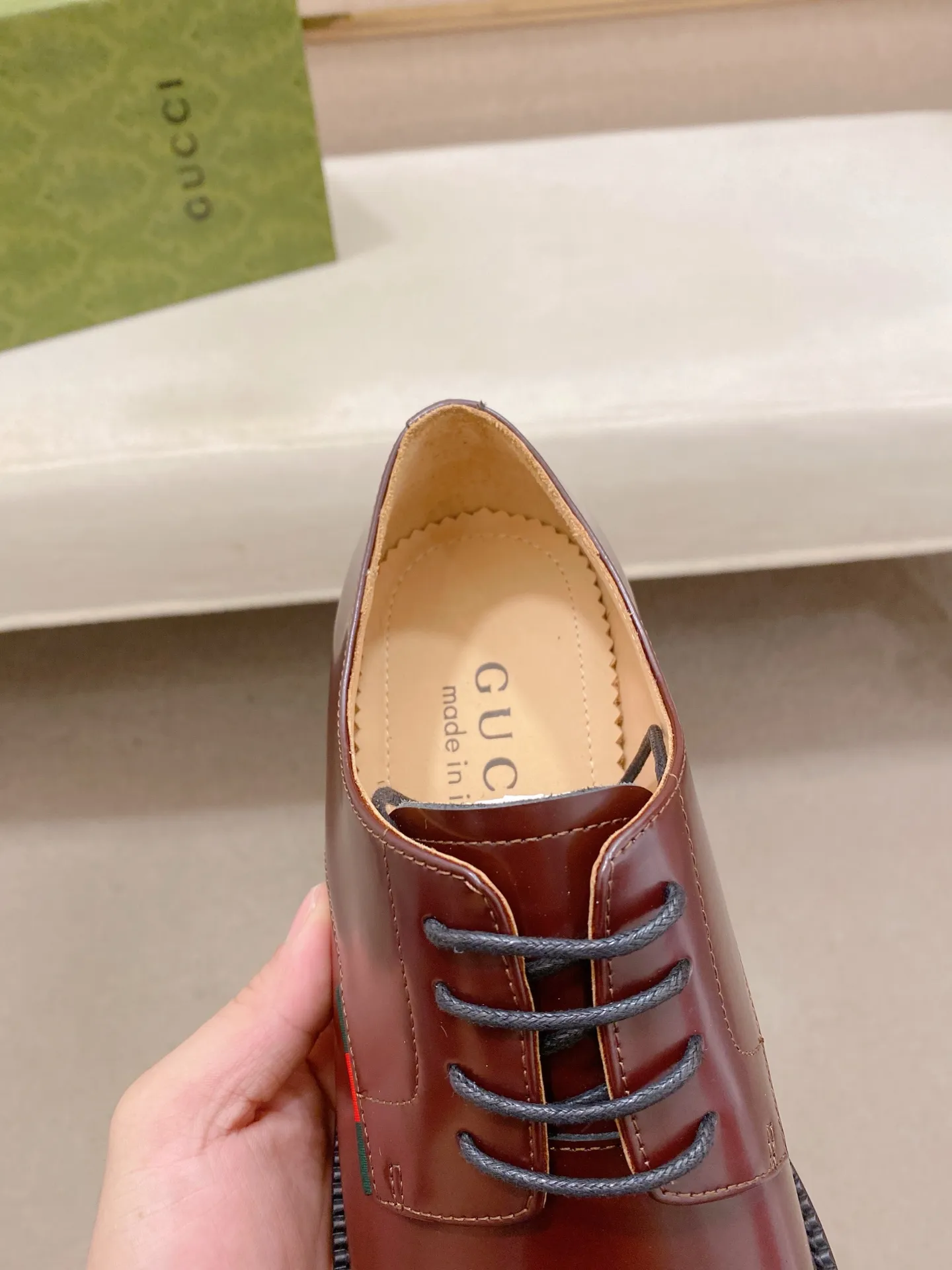 Men's shoes 💰: 520💰 (GUCCI) new series ss hot new products 💢 💠 Casual leather shoes 👞, first layer of cowhide, upper hardware buckles and logo on the sides of the shoe, brand logo on the insole and sole 💠 💎Upper: 100% cowhide 💎Inner: cowhide/100% 💎Feet: cowhide/100% 💎Sole: rubber/100% 💎SIZE: 38 39 40 41 42 43 44 Can be customized 45